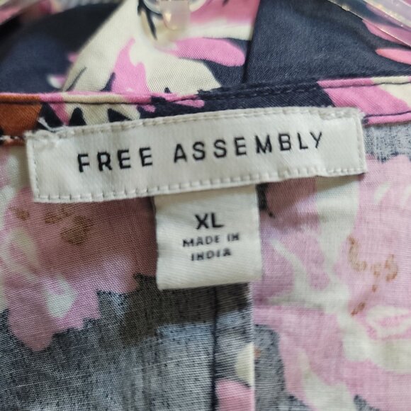 Free Assembly‎ Shirt Womens XL Elastic Waist Ruffle Sleeve Navy Pink Floral - Picture 12 of 12